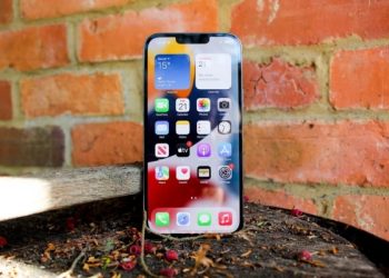 iPhone 13 Pro Max bị nóng máy