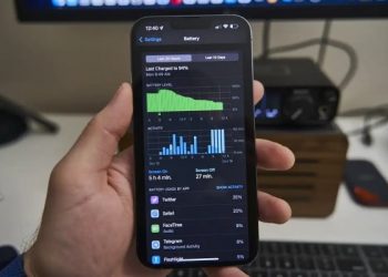 iPhone 13 Pro Max không dùng cũng hao pin